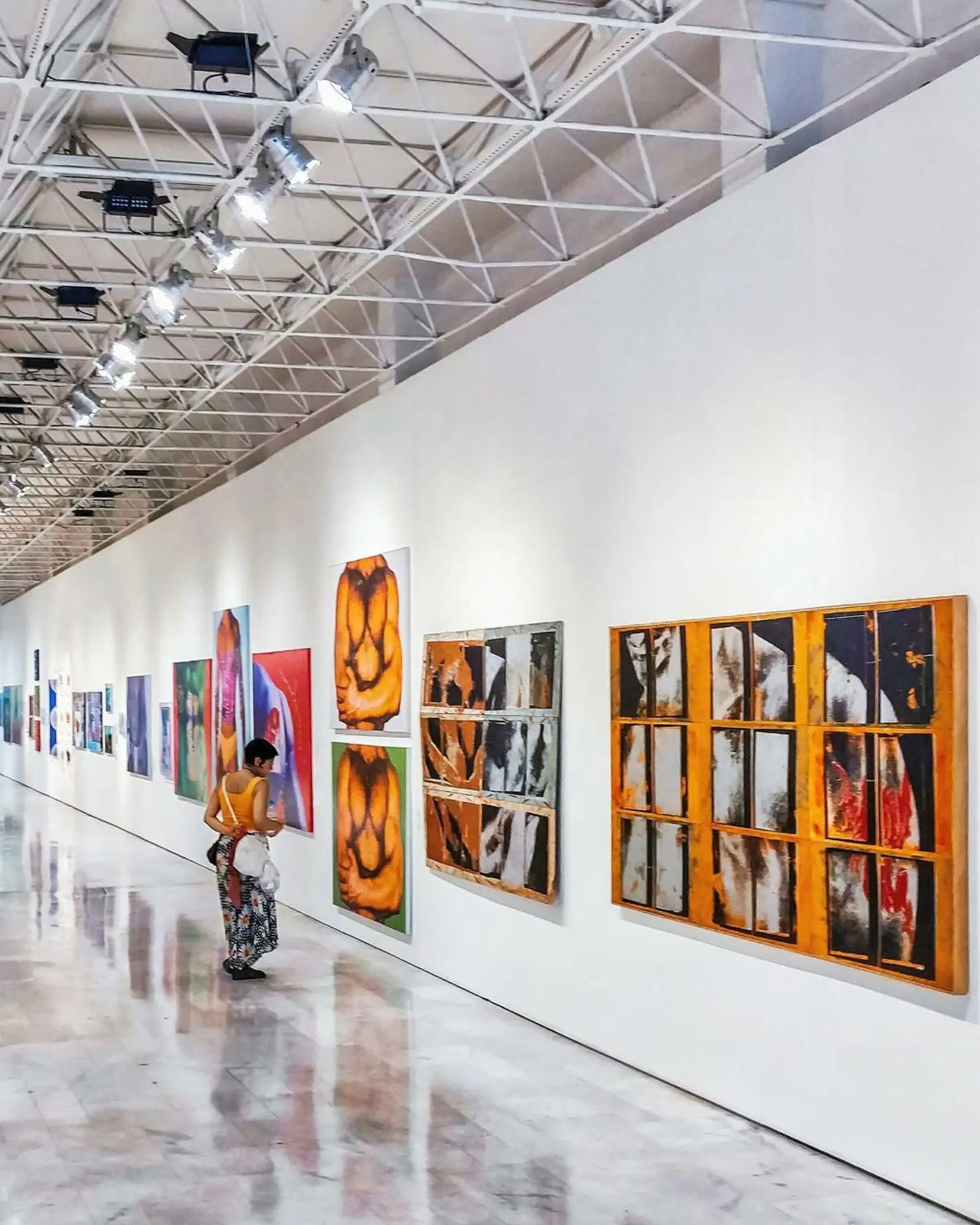 Modern gallery hall